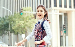 美女脱一光二净